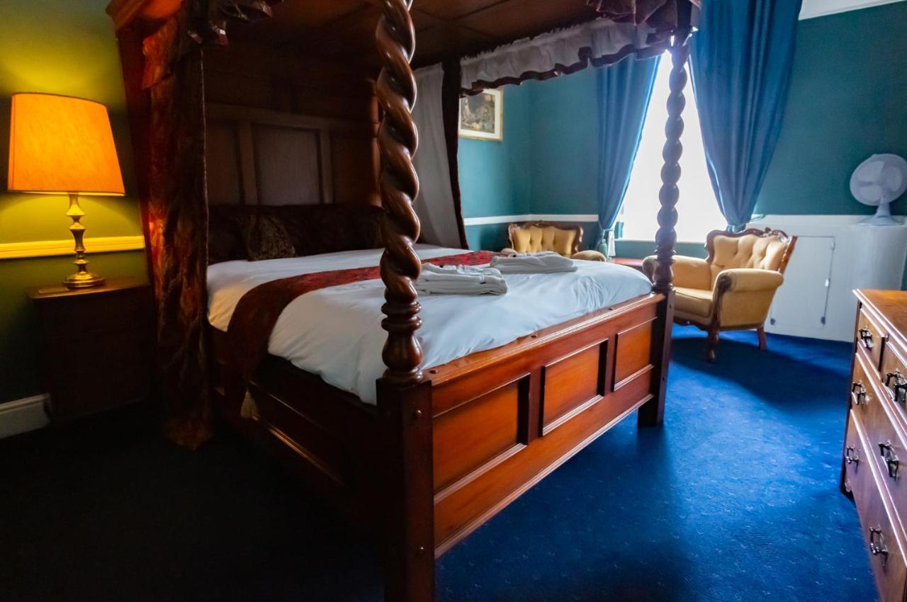 The George Hotel, Dereham Extérieur photo